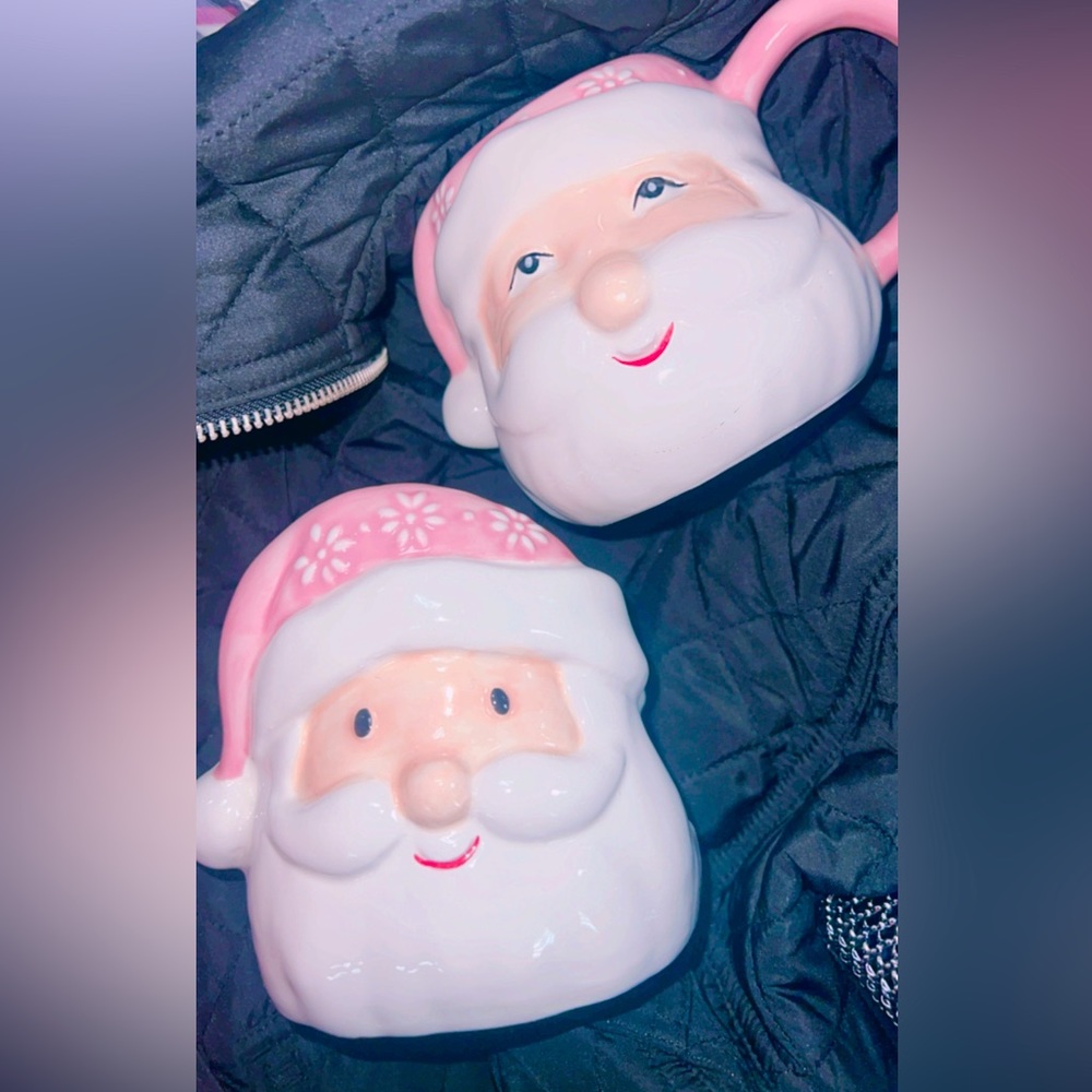 Pink Santa 🎅 Mug & Napkin Holder Set